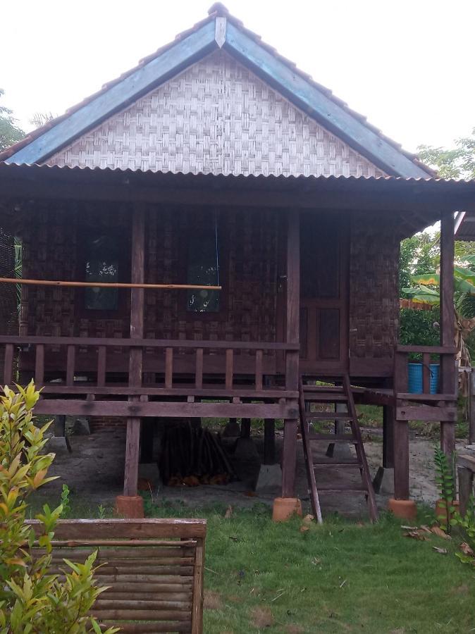 Asari Timo Cottage Karimunjawa-Inseln Exterior foto