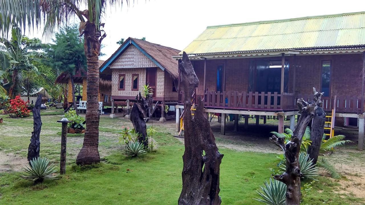 Asari Timo Cottage Karimunjawa-Inseln Exterior foto